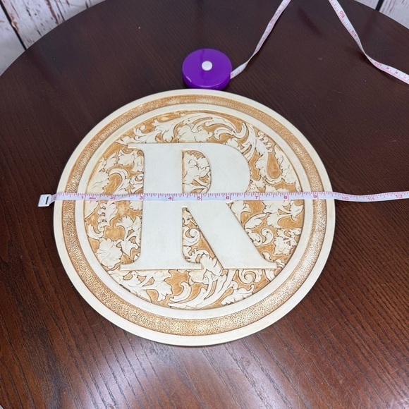 Decorative Monogrammed Wall Plaque - Ivory and Gold - Picture 4 of 7